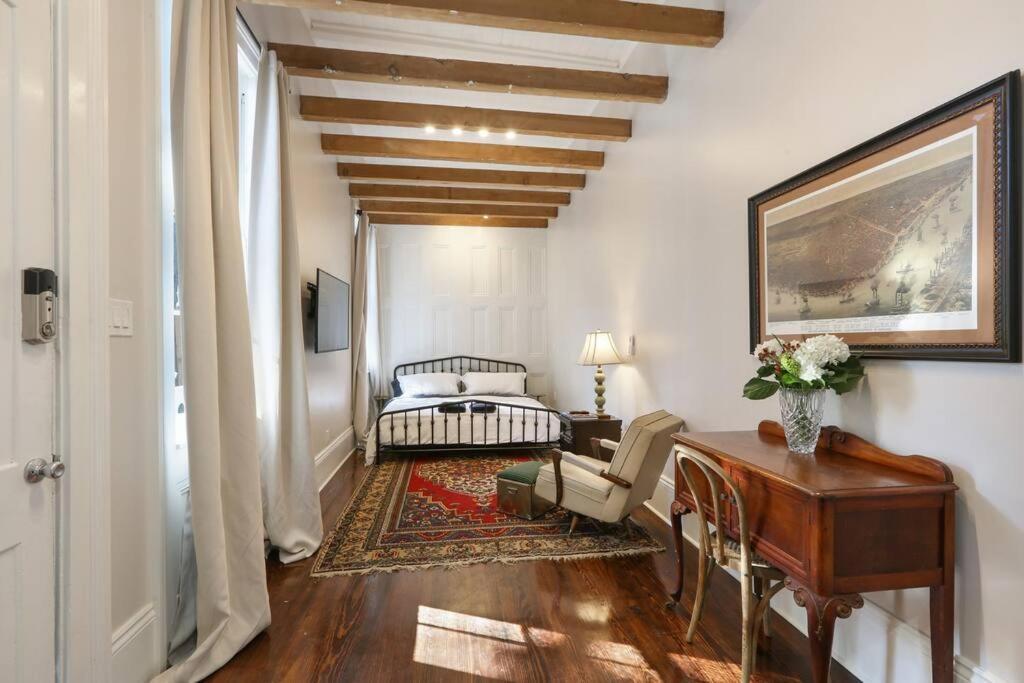 ニューオーリンズCarondelet House - 1886 Garden District Manseアパートメント エクステリア 写真