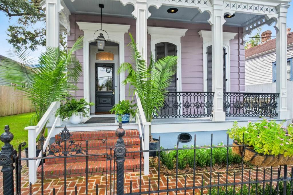 ニューオーリンズCarondelet House - 1886 Garden District Manseアパートメント エクステリア 写真